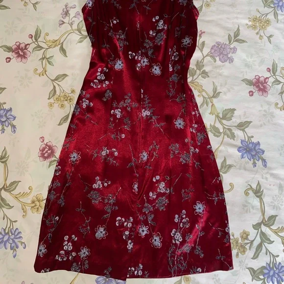 Satin Floral Red Sleeveless Sundress - Picture 4 of 4